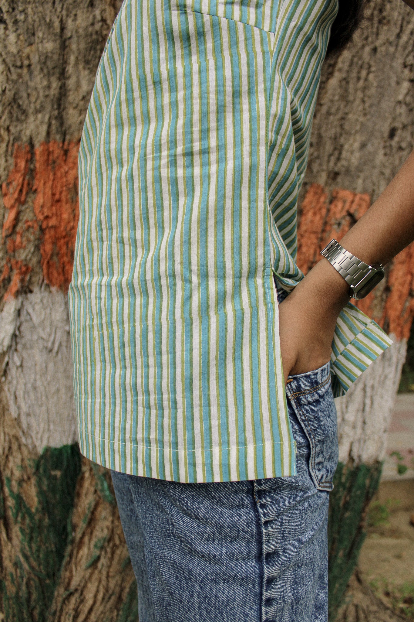 Nirv Blouse – Versatile staple in natural fabric